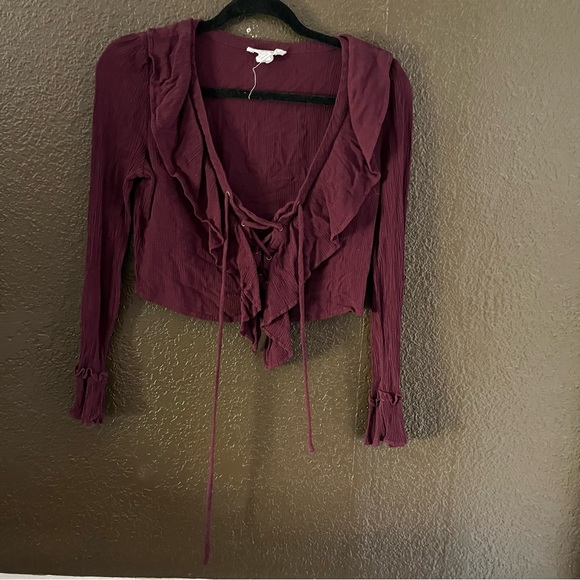 Maroon Purple Long Sleeve Ruffle V Neck Lace Up Top, Forever 21 Size Medium - Picture 3 of 6